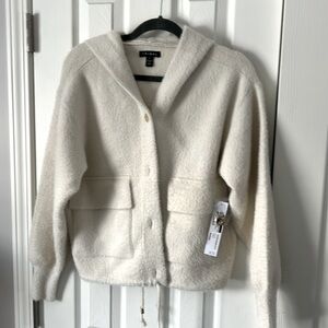 Brand new cream button down jacket/sweater women’s size p/s gold buttons